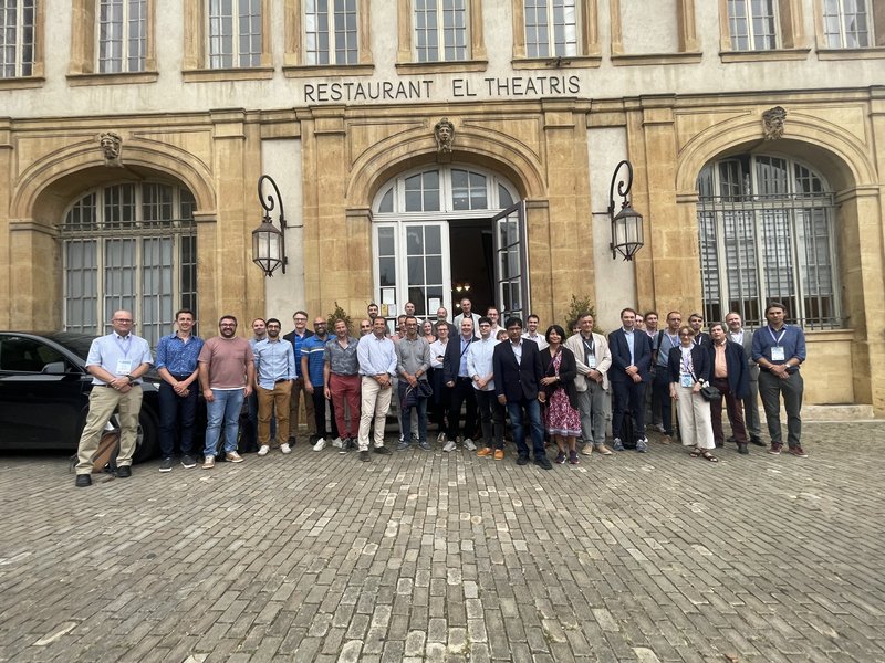Group picture at the Restaurant in Metz